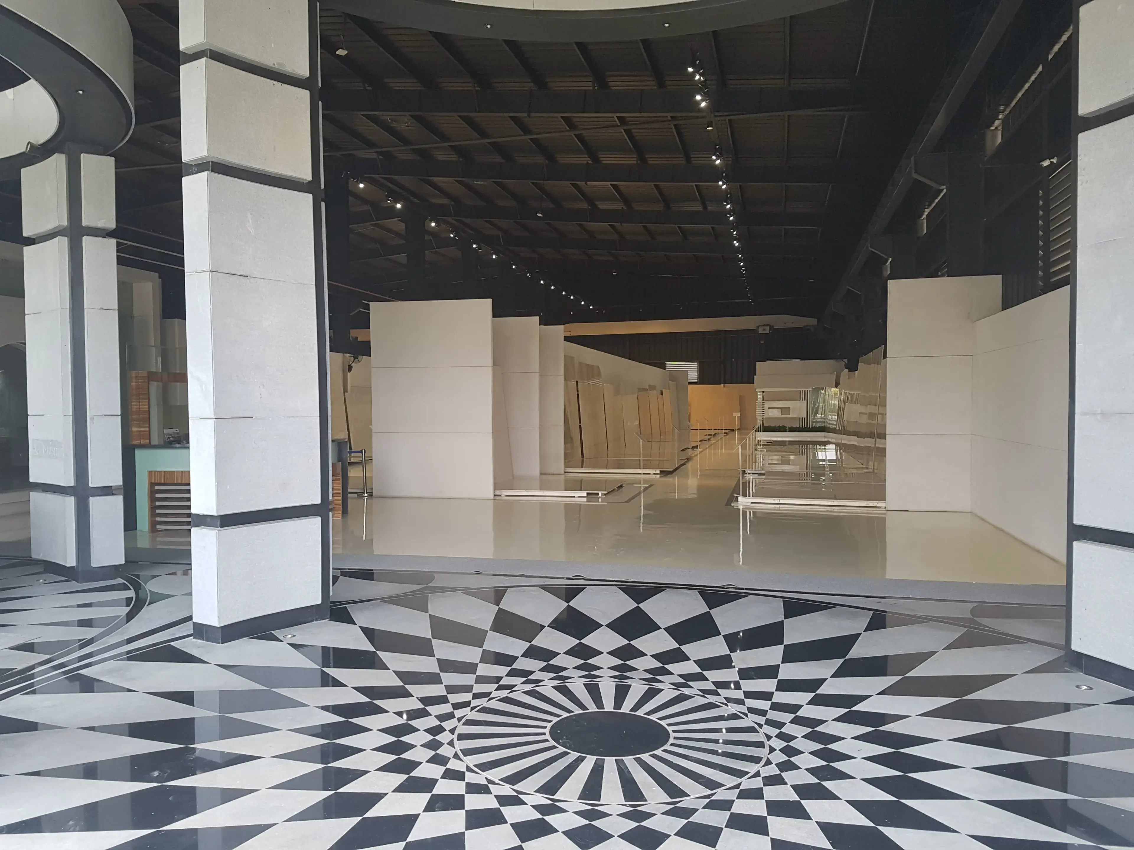 Tiles & Flooring